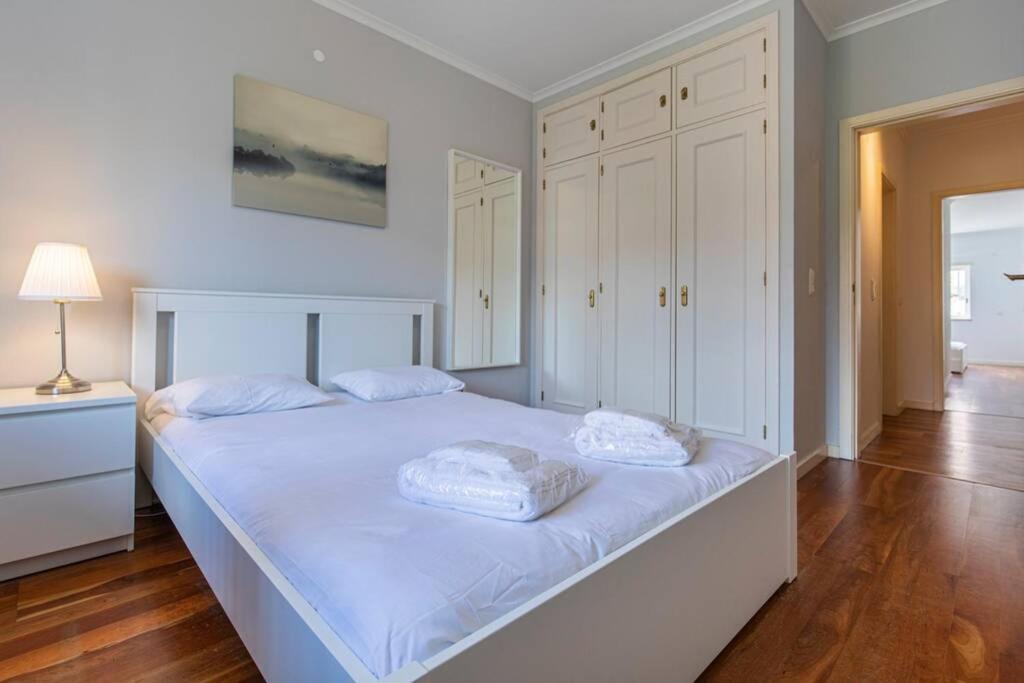 Stunning Apartment W/ Pool Cascais Bagian luar foto
